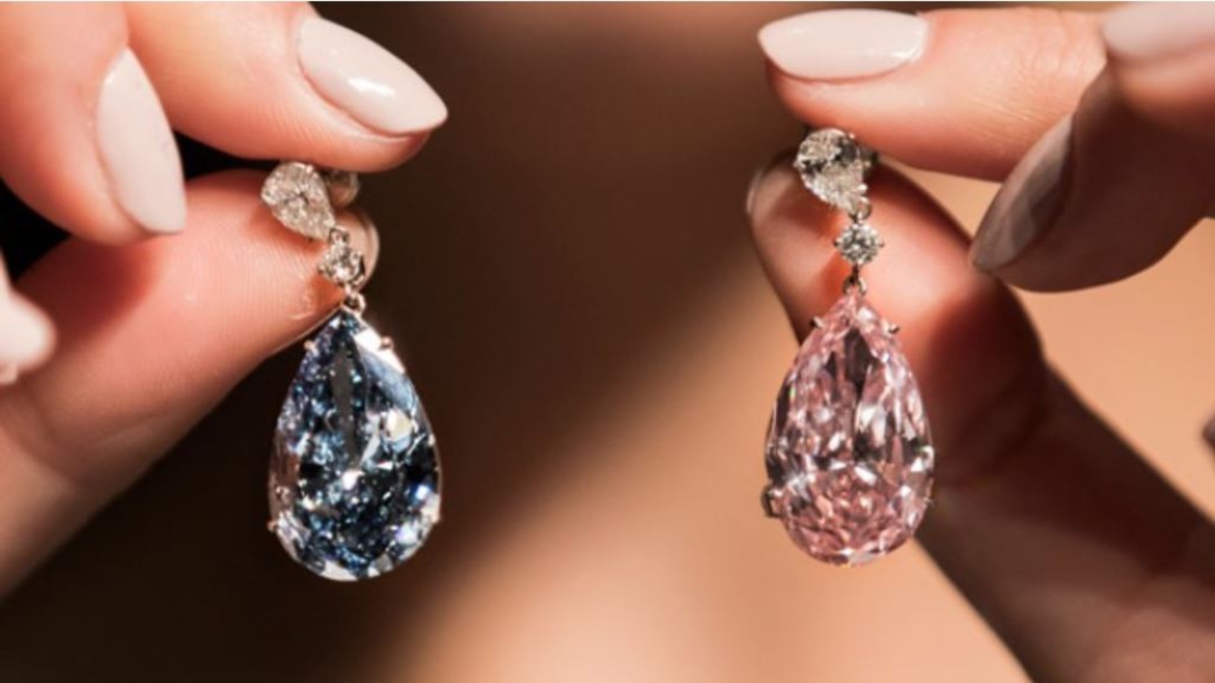 đấu giá kim cương diamond auction font
