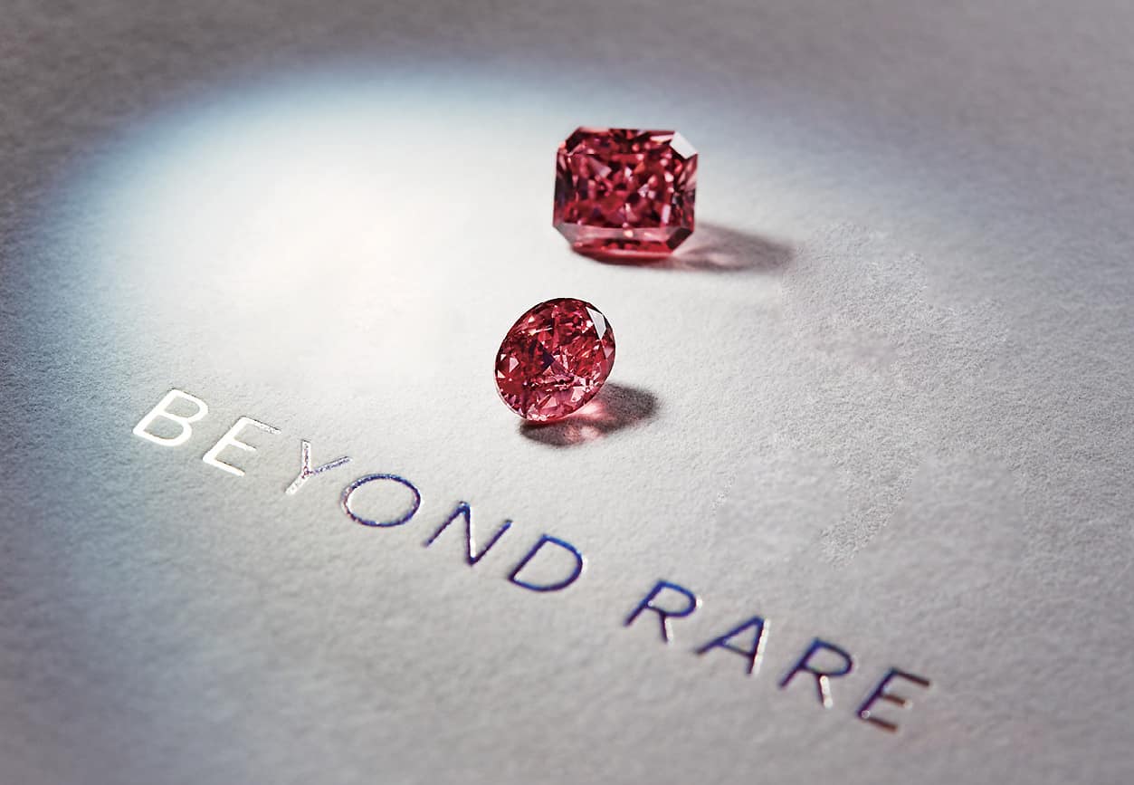 Kim cương đỏ: đắt giá và hiếm nhất trong gia tộc kim cương