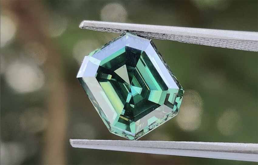 Kim cương xanh lục nhân tạo