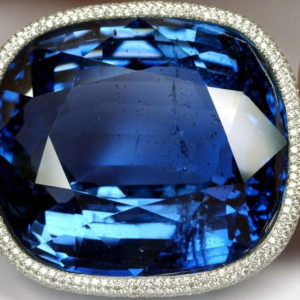 Blue Giant of the Orient - Viên Sapphire lớn nhất thế giới