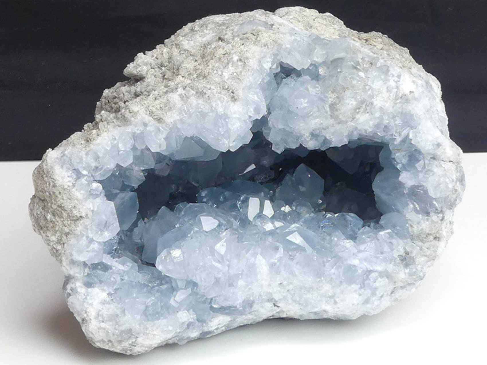 Đá Celestite