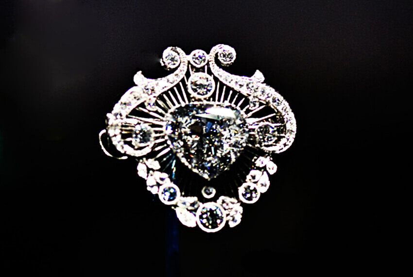 Viên kim cương lớn nhất thế giới kim cương Cullinan Diamond V