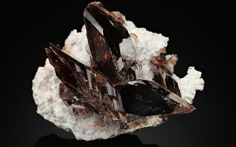 Nguồn gốc đá Axinite
