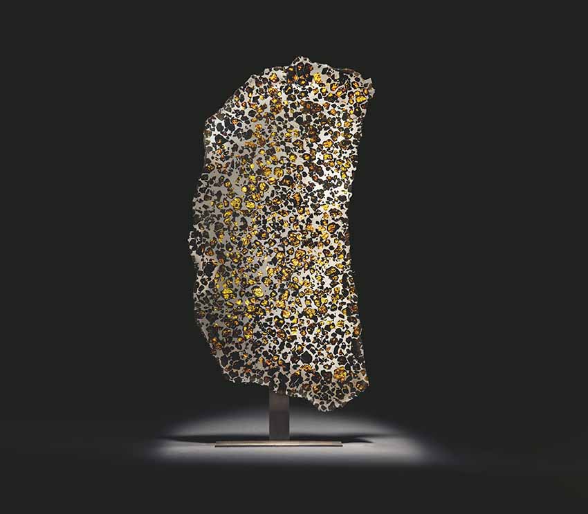 Viên đá thiên thạch đắt nhất, lát cắt của thiên thạch Fukang