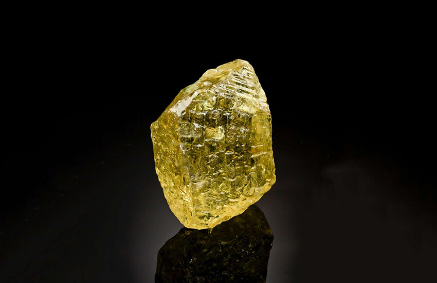Trọng lượng (Carat) đá Sanidine
