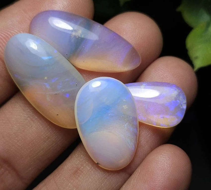 Màu sắc đá Jelly Opal