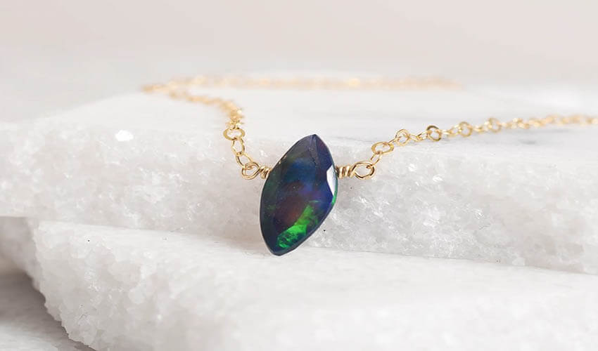 Hình đại diện đá Opal đen