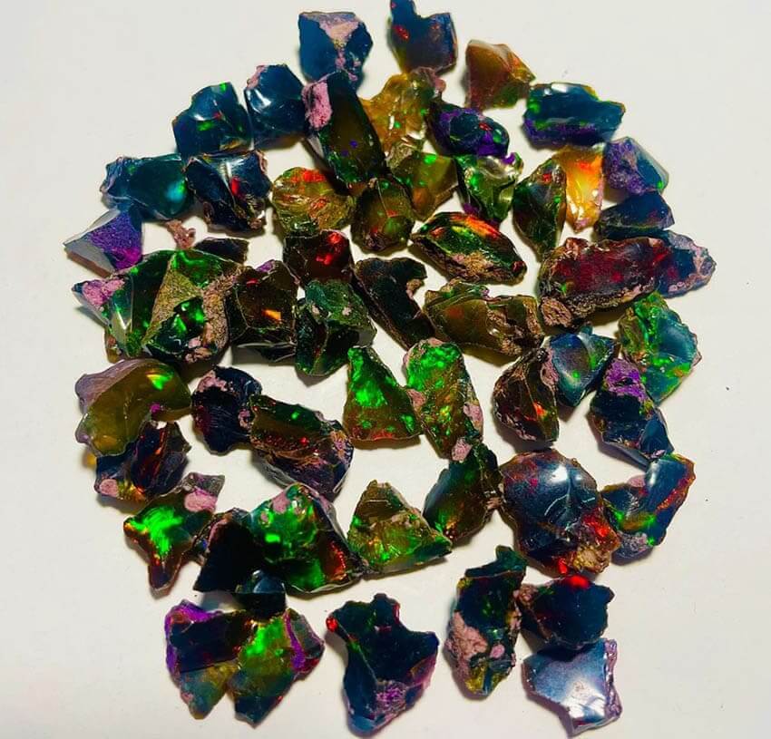 Lịch sử hình thành đá Opal đen