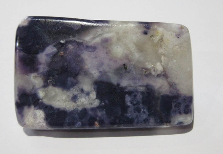 Lịch sử đá Opal tím