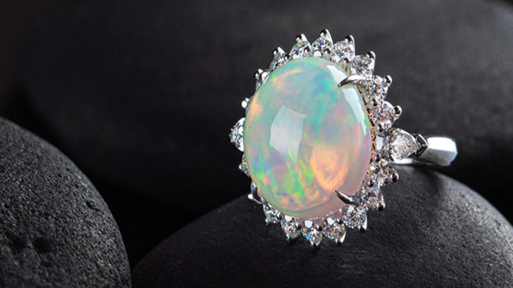 đá Opal trắng cover