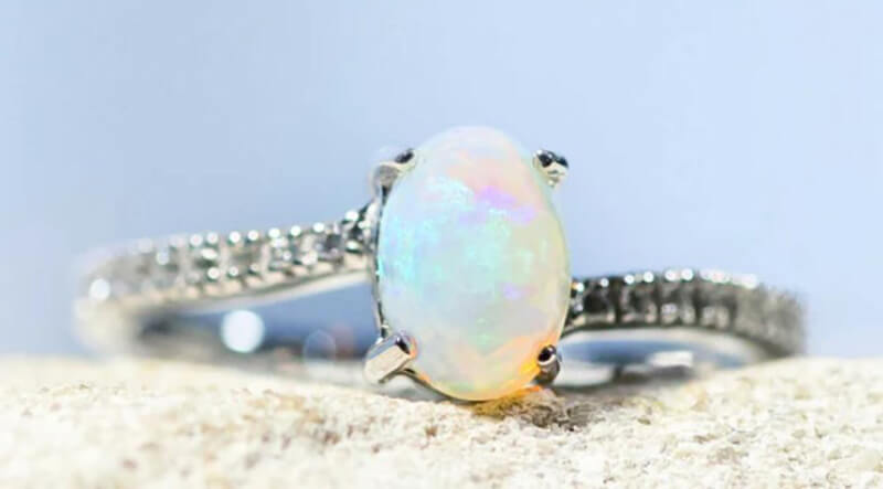 Sự hình thành đá Opal trắng