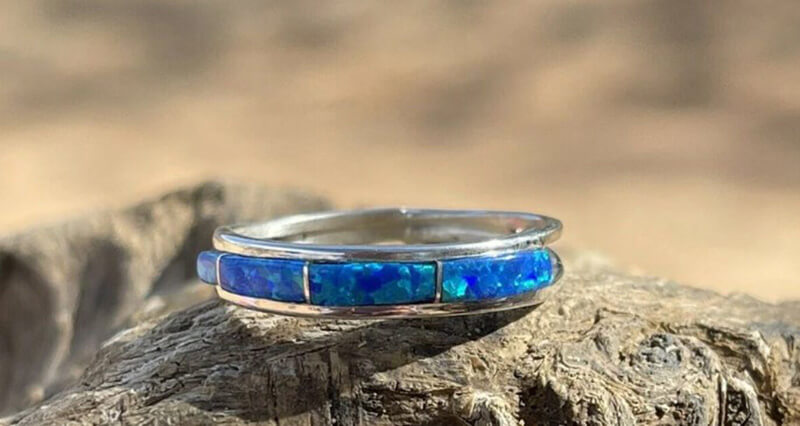 đá Opal xanh lam hợp mệnh nào