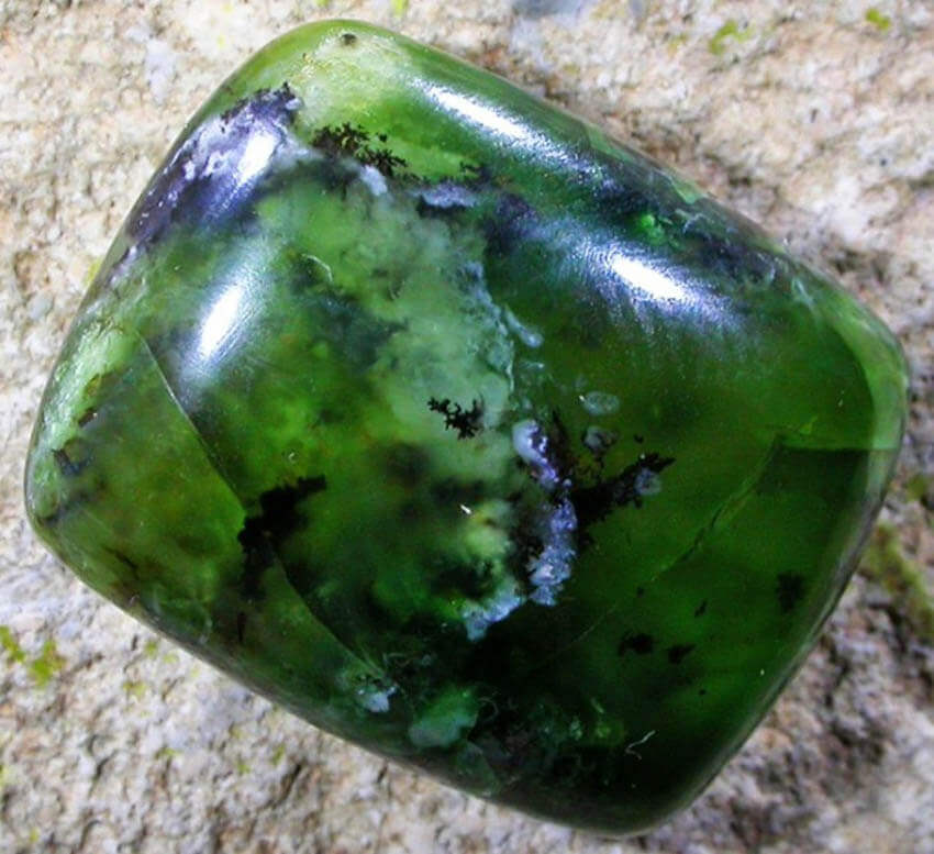 Cách nhận biết đá Opal xanh lục