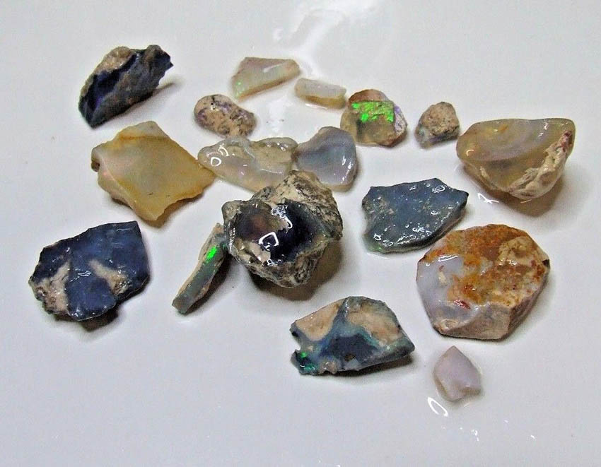 Màu sắc đá Potch Opal
