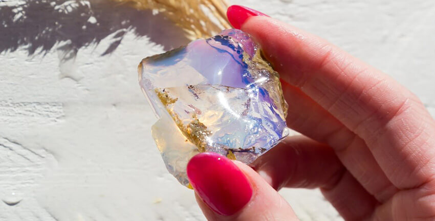 Lịch sử đá Water Opal